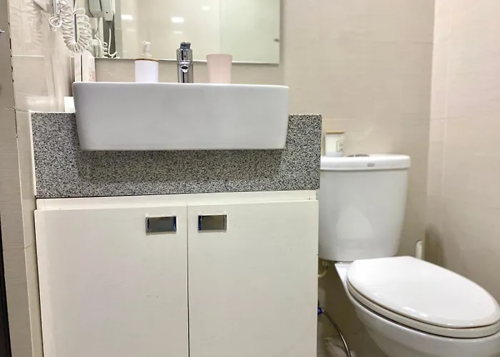 Uptown Parksuites Posh Modern Minimalist Manila