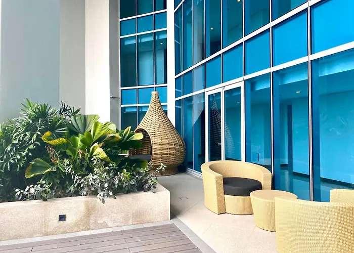 Uptown Parksuites Posh Modern Minimalist 4*