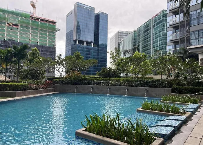 Uptown Parksuites Posh Modern Minimalist 4*